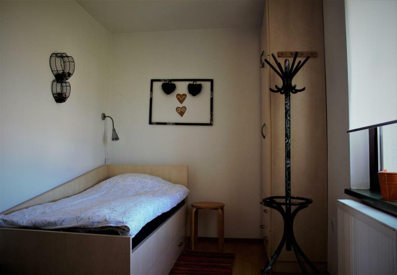 Apartment Livun *