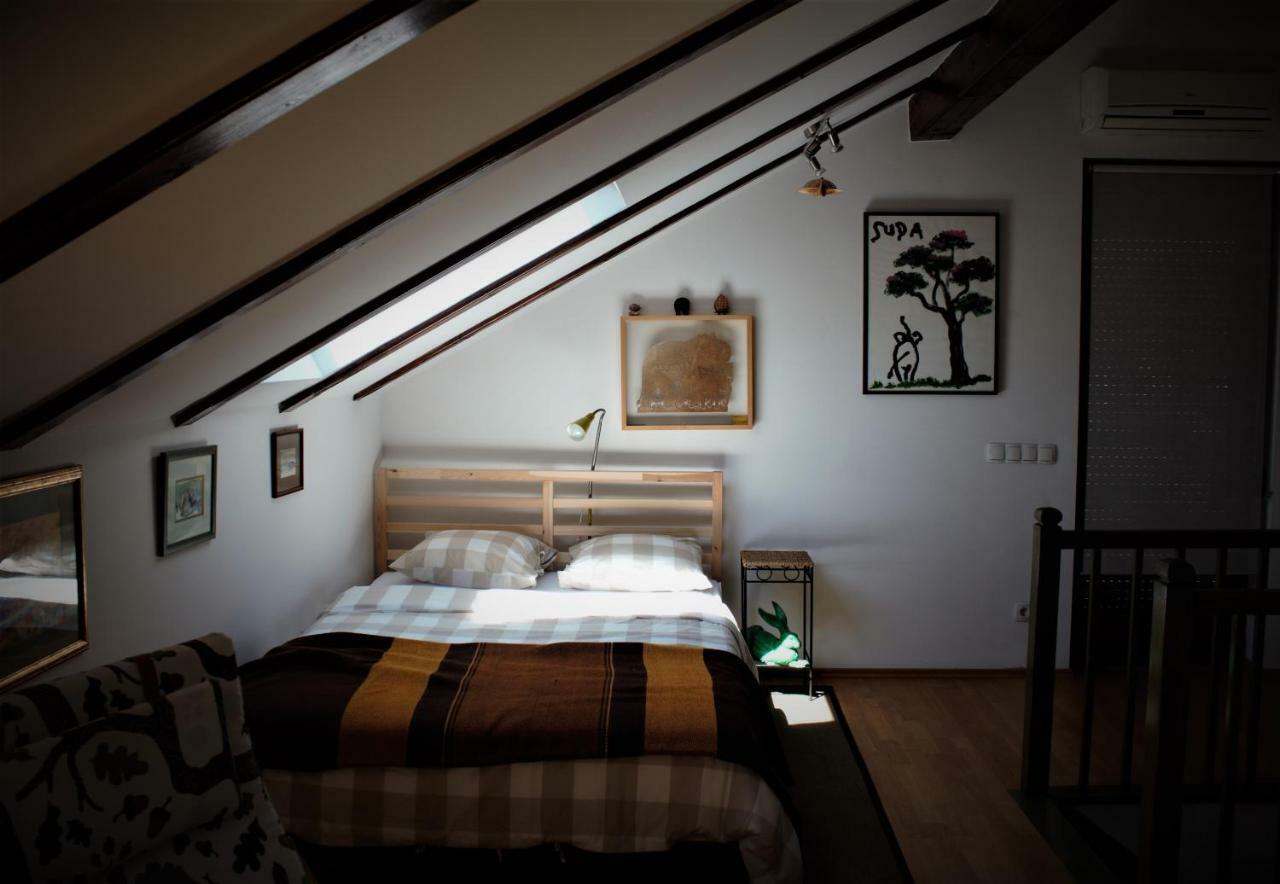 Apartment Livun *